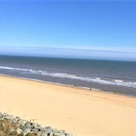 Relaxing Chalet On Popular California Sands Short Stroll To Beach, Nr Norfolk Broads & Great Yarmouth Scratby Dış mekan fotoğraf